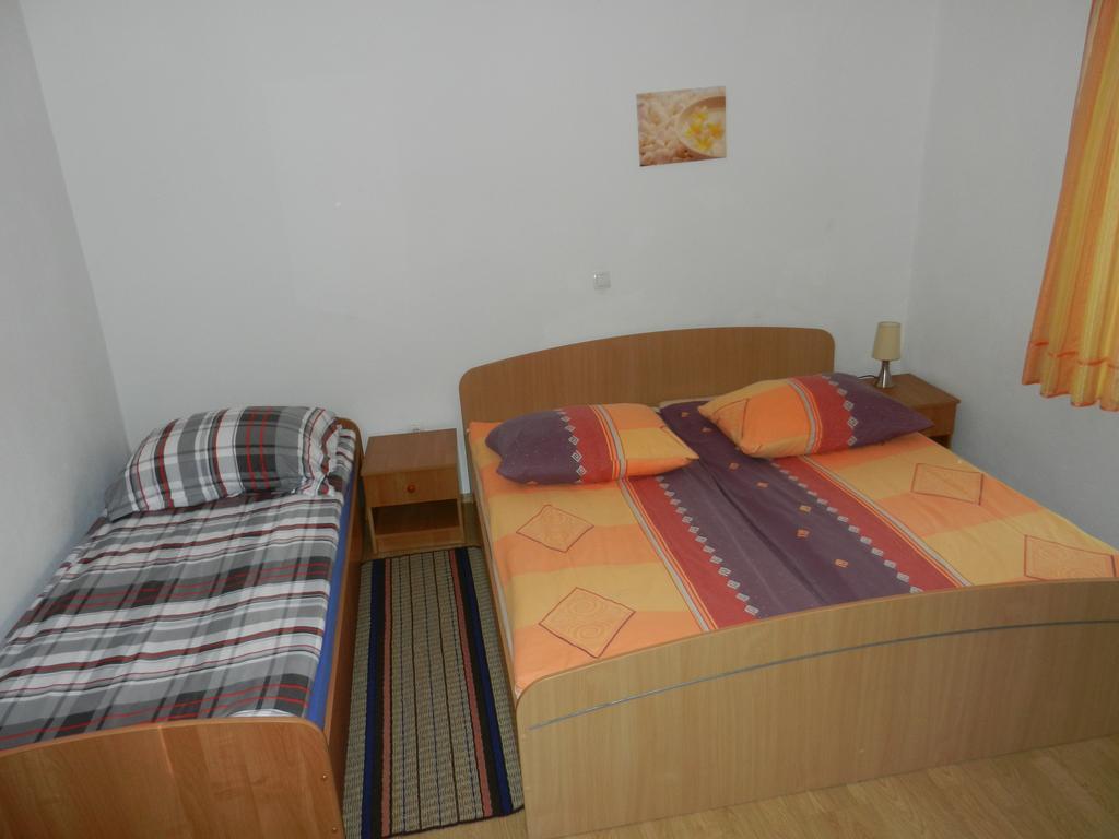 Gostilna Stara Posta Hotel Podkraj Exterior foto