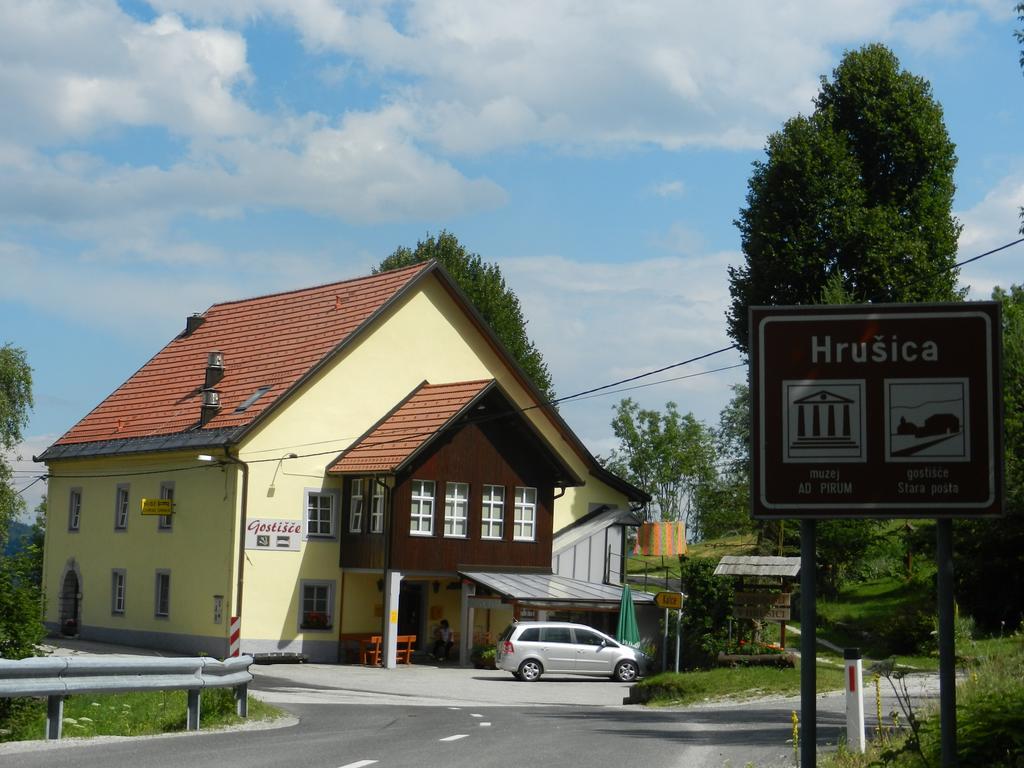 Gostilna Stara Posta Hotel Podkraj Exterior foto